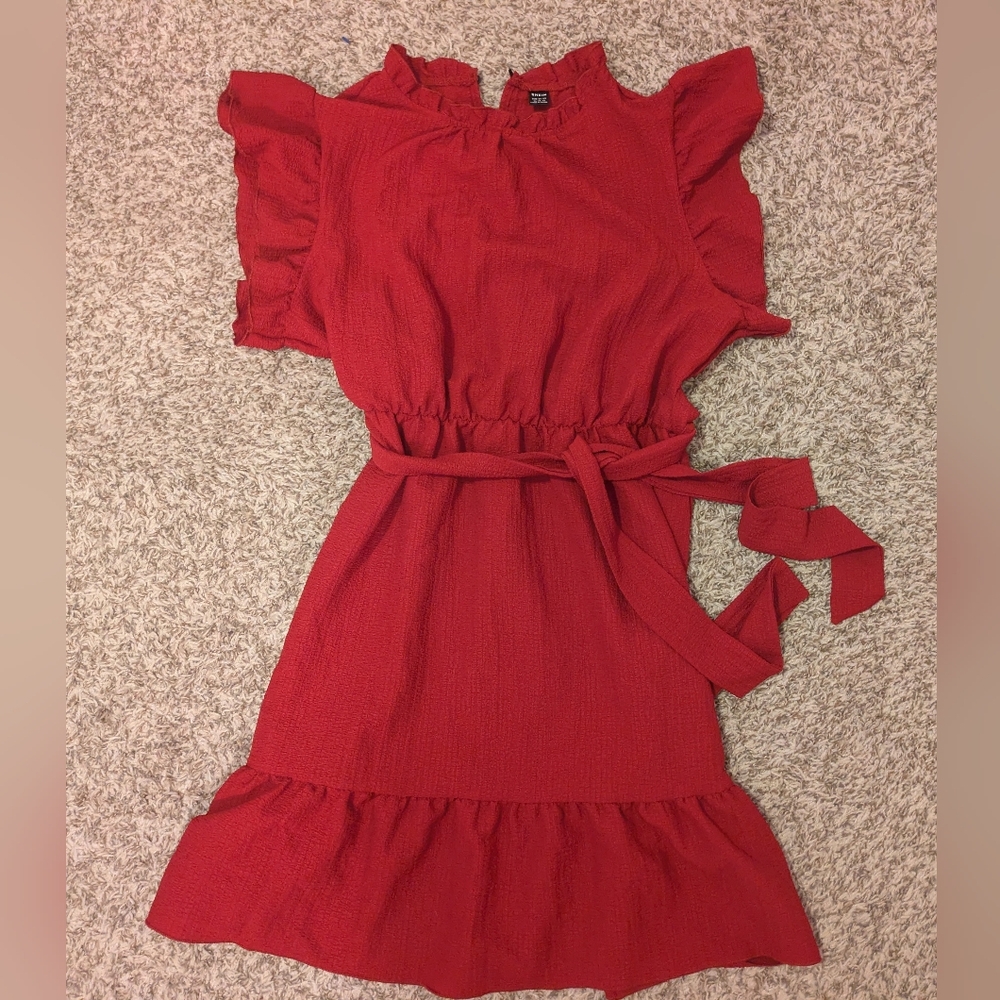❤️ Red Scarlett Ruffle Sleeve Tie-Waist Dress | Like New